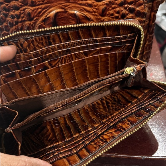 Brahmin Brown Croc Embossed Backpack and Wallet Set - Picture 10 of 11